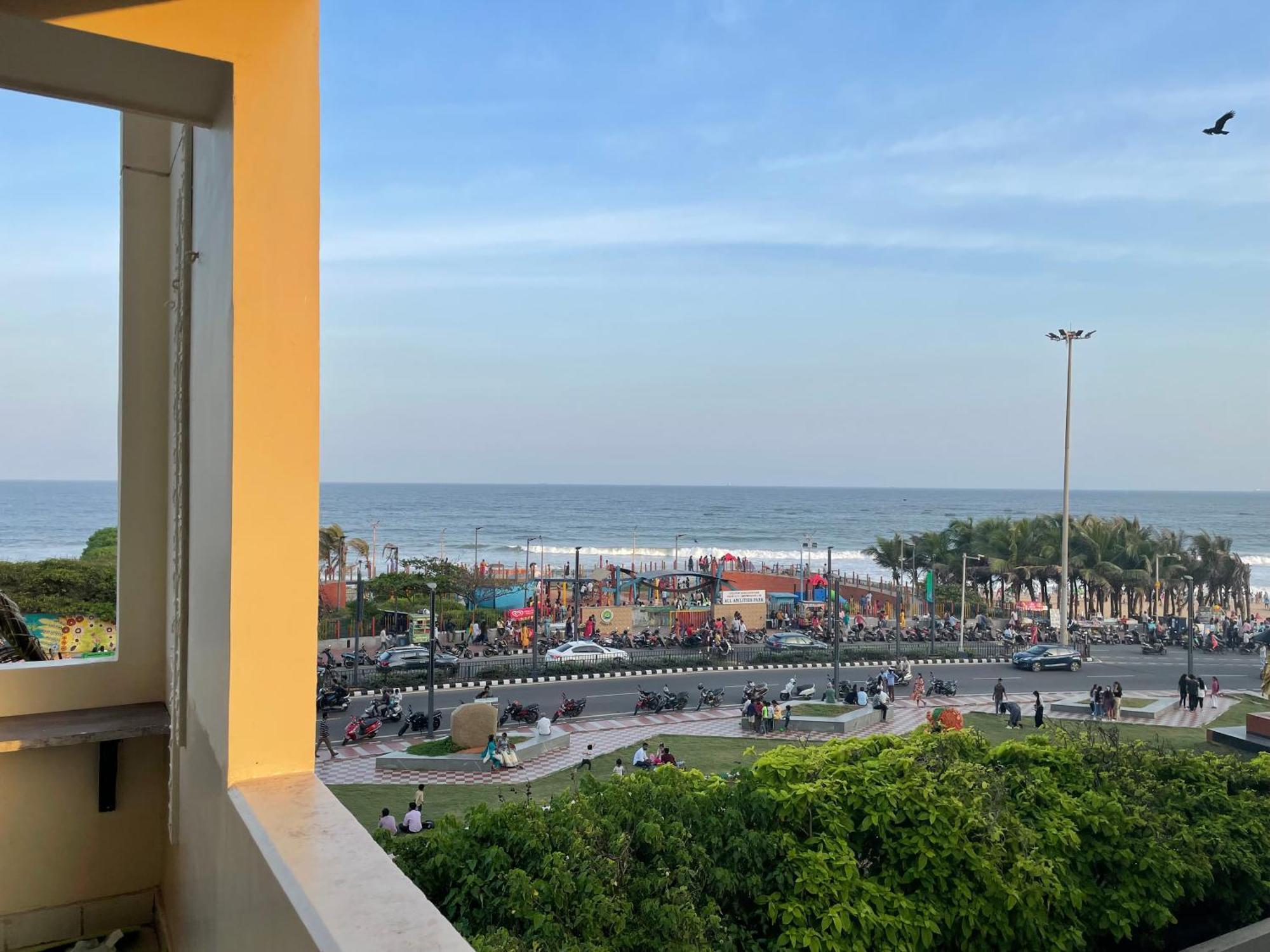 Ocean'S Edge Appartement Visakhapatnam Buitenkant foto